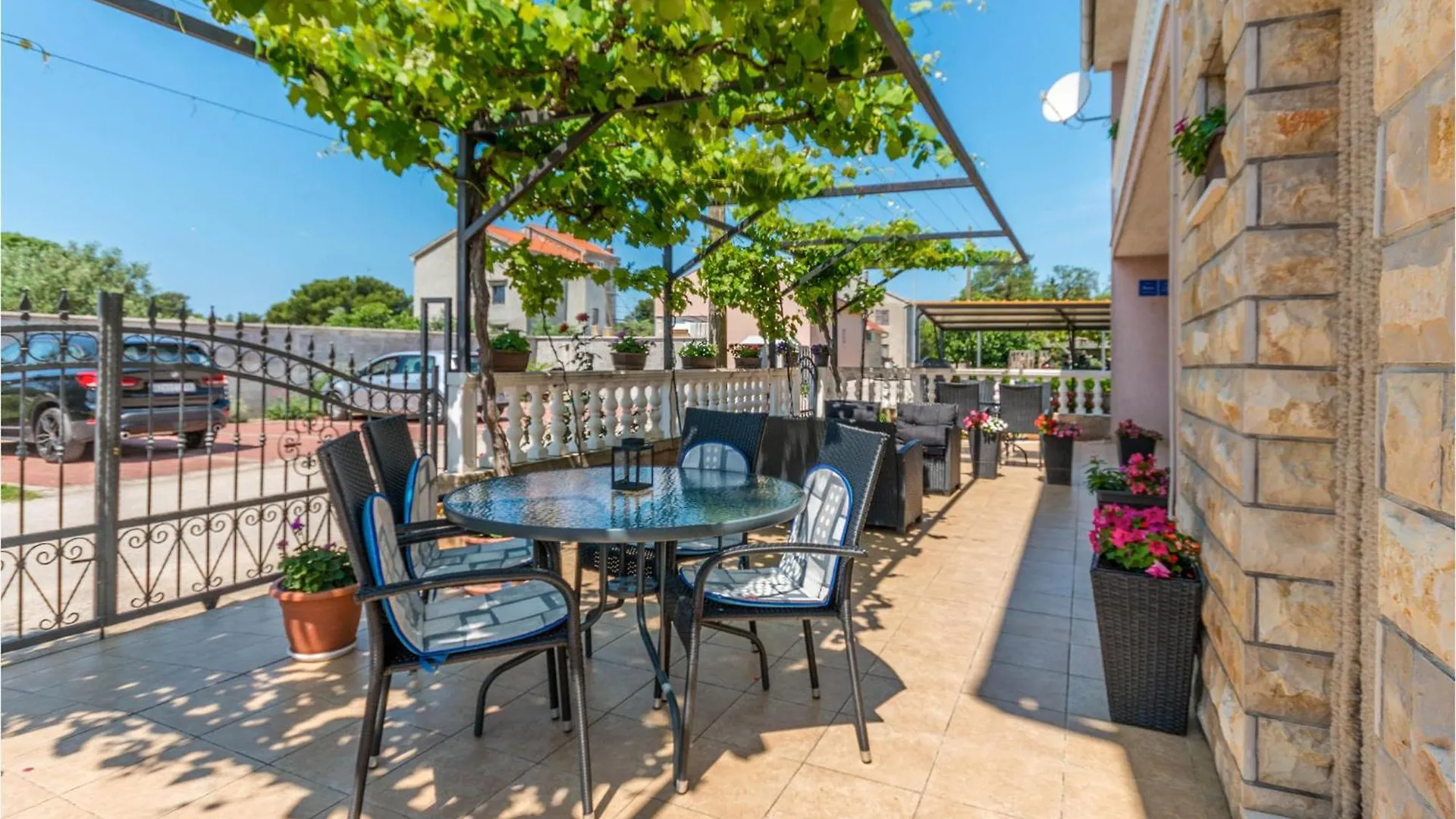 Cozy Apartment In Biograd Na Moru With Kitchen Croatia