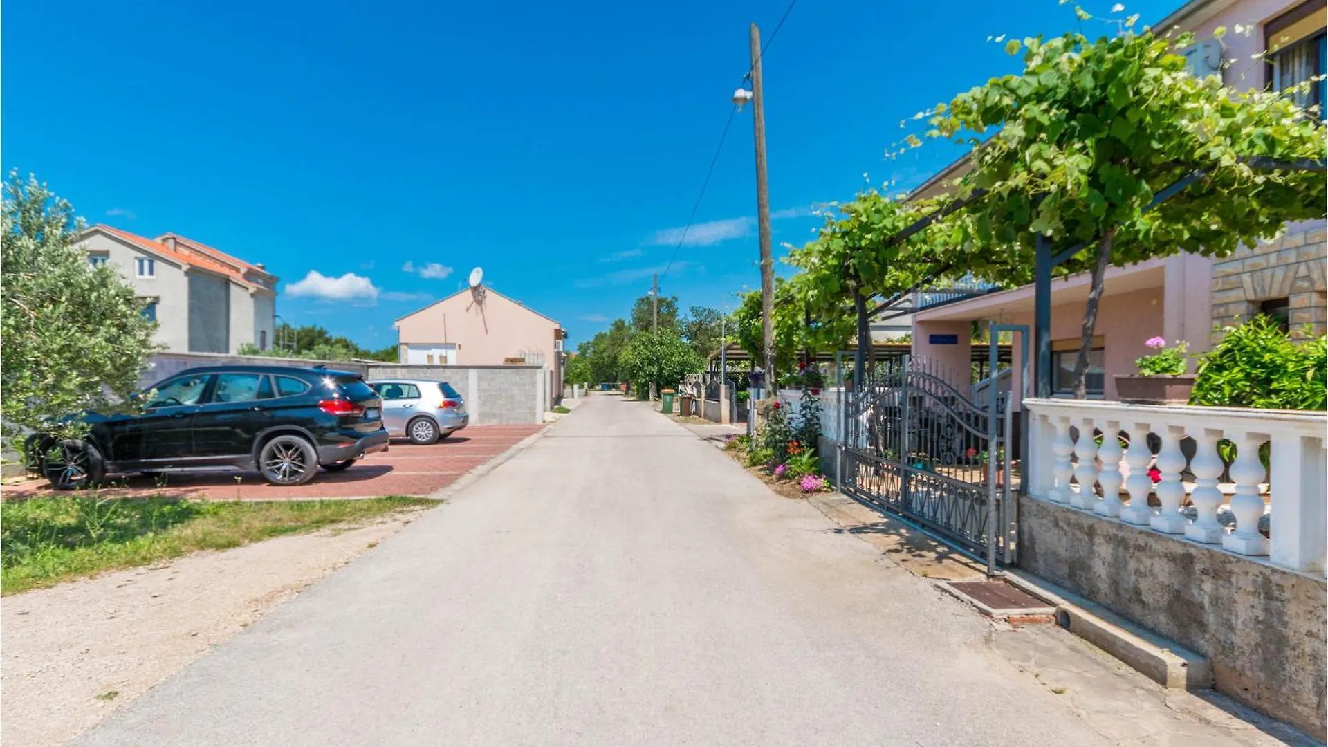 Cozy Apartment In Biograd Na Moru With Kitchen